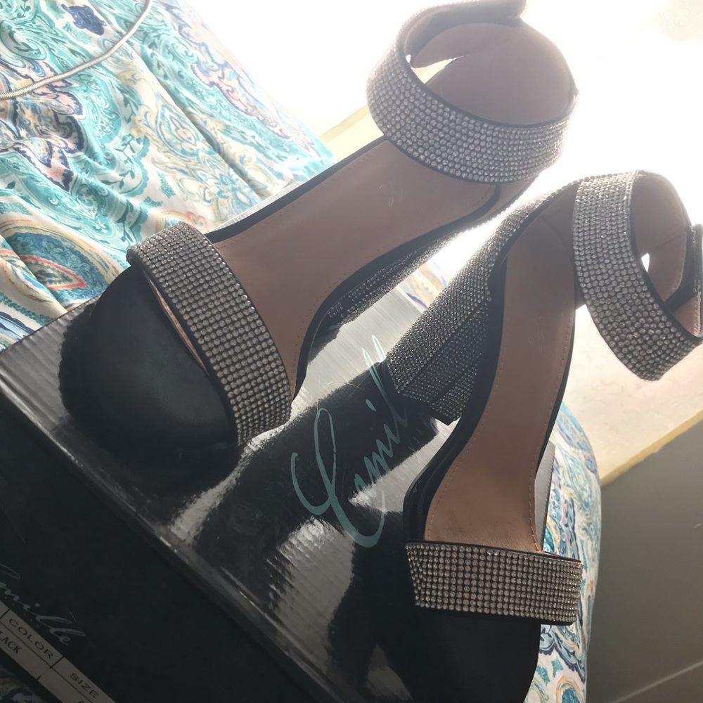 Prom shoes